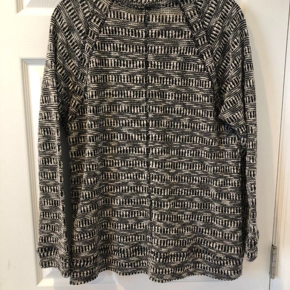 Kut from the Kloth Pullover Black/White Sweater Size XL - Picture 9 of 13